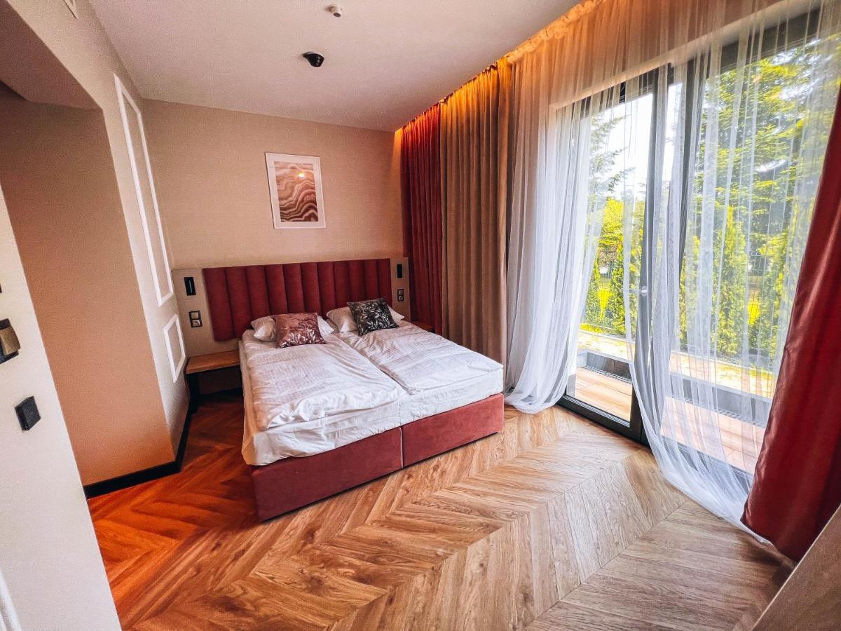 Resto Inn - Smart Apartamenty Blisko Energylandii Polwies Exterior photo